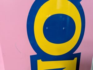 ミニキュート筐体側面ステッカーキズ